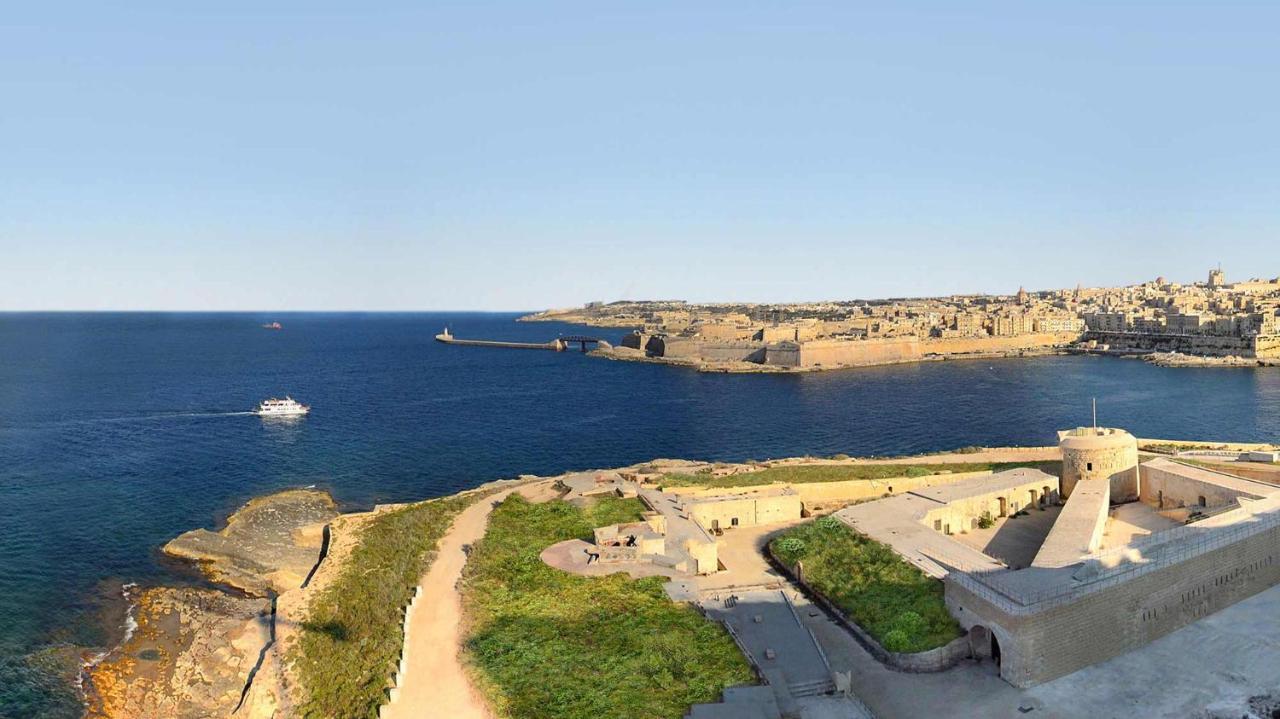 Modern Seaview Apartment In A Prime Location Sliema Eksteriør bilde