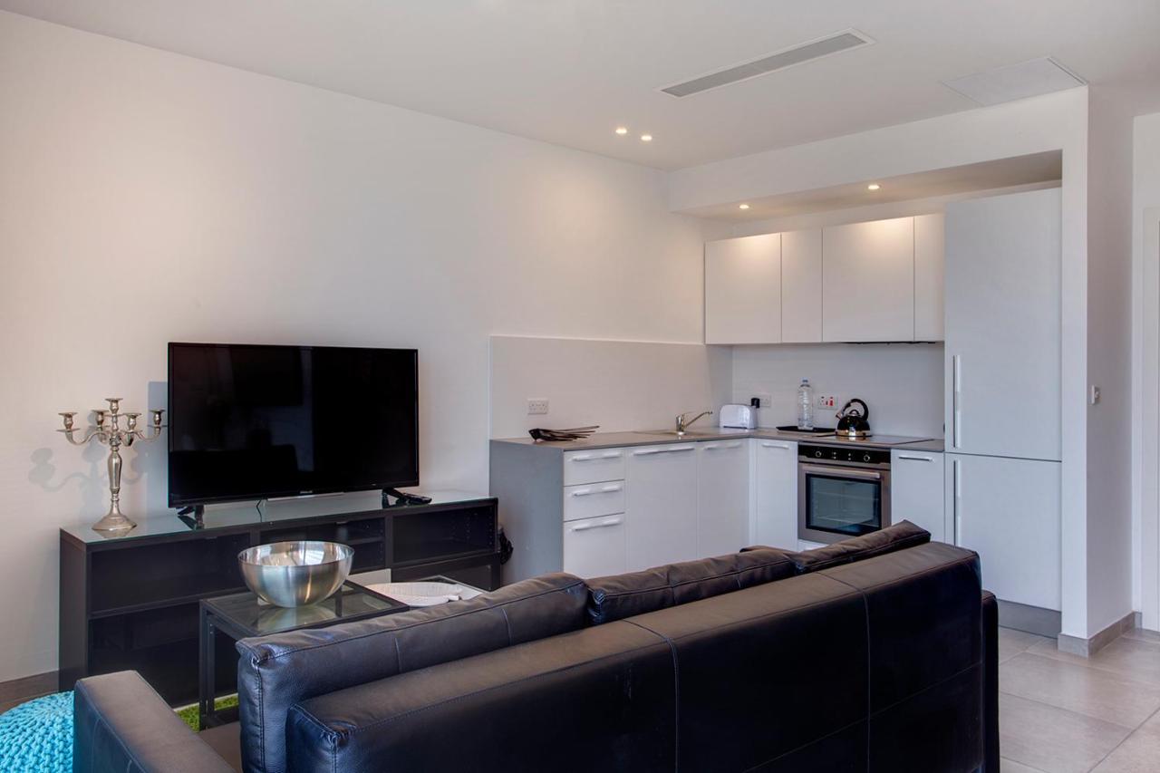 Modern Seaview Apartment In A Prime Location Sliema Eksteriør bilde