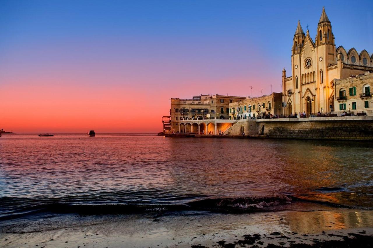 Modern Seaview Apartment In A Prime Location Sliema Eksteriør bilde